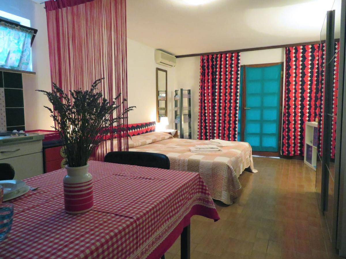 King Tomislav Apartments Цриквеница Экстерьер фото
